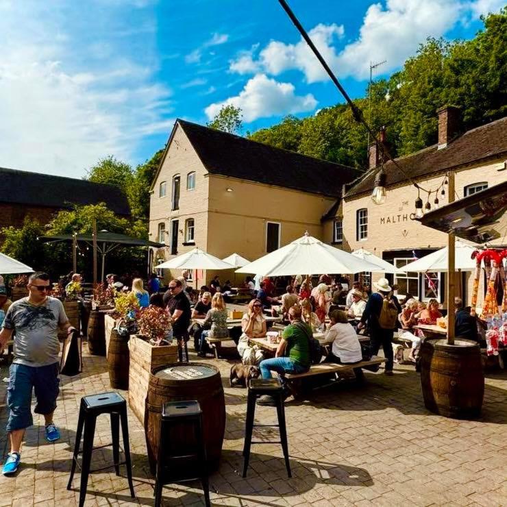 アイアンブリッジ The Malthouse Bed & Breakfast エクステリア 写真