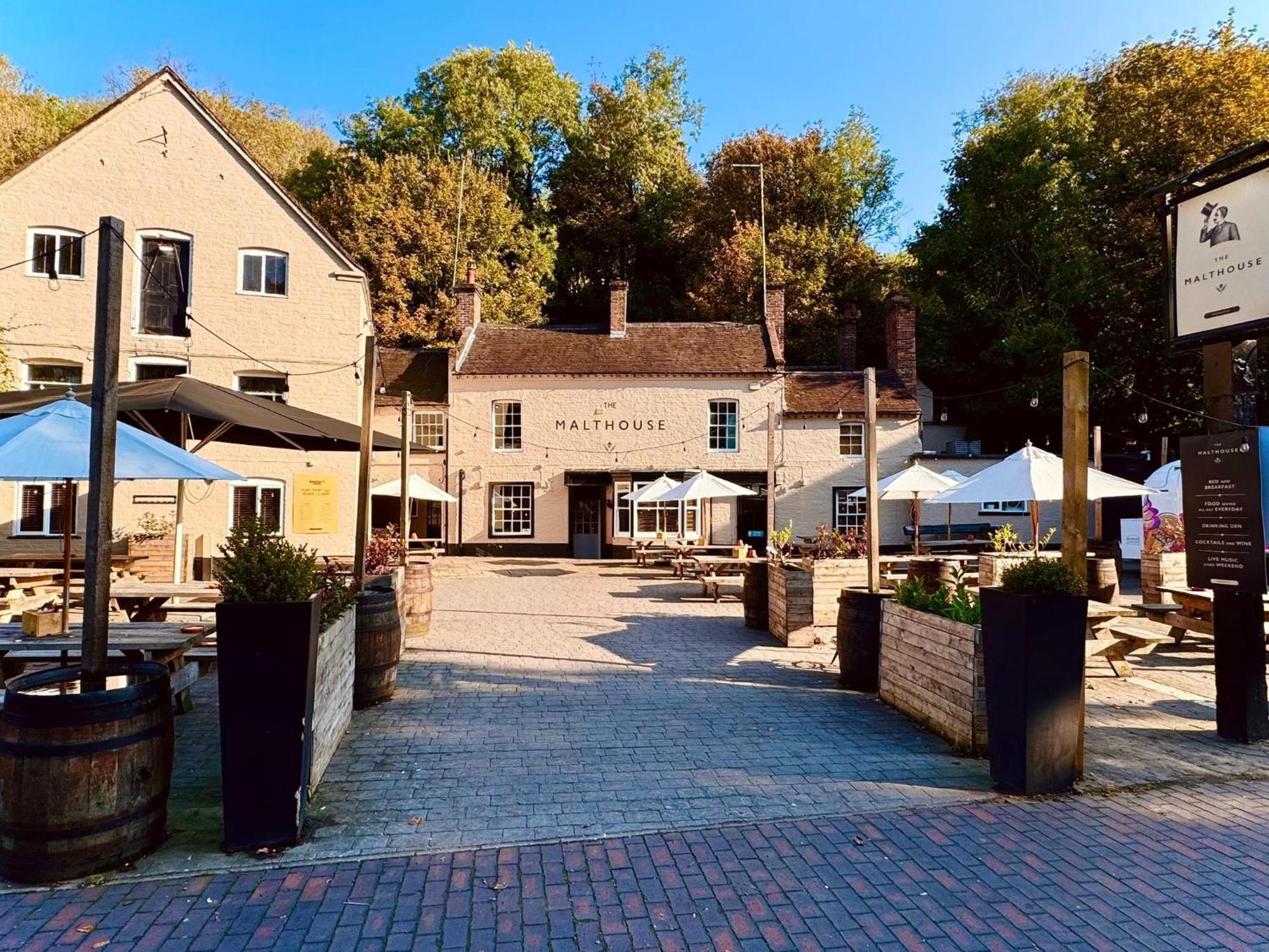 アイアンブリッジ The Malthouse Bed & Breakfast エクステリア 写真